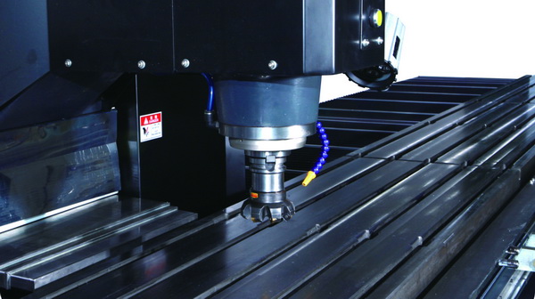 ¿Cuáles son los beneficios de utilizar el centro de mecanizado?