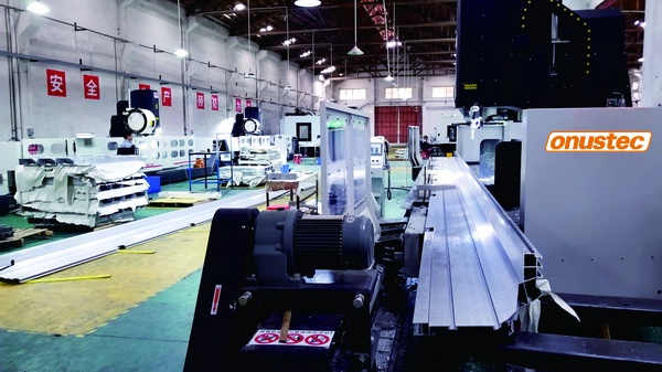 CNC Turning vs CNC Machining: ¿Cuál es la mejor opción?