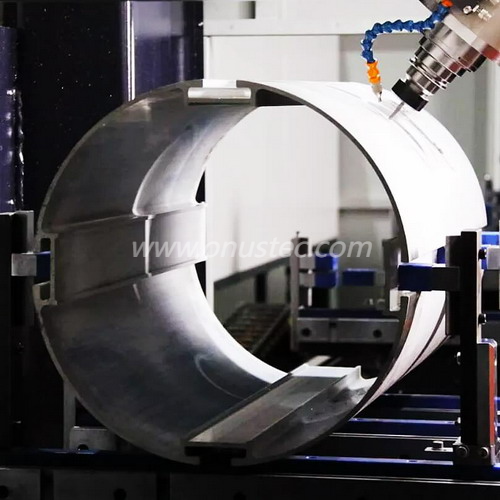 Centro de mecanizado de perfiles CNC de aluminio de 5 ejes
